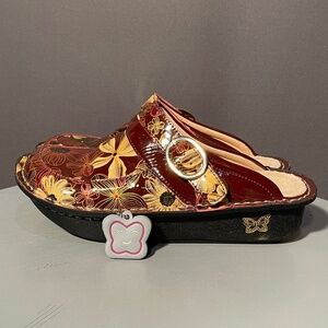 Alegria Seville Clogs Wine and Flowers | Size 36 (US 6–6.5)
